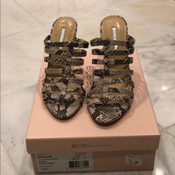 Snake skin heel slip on - Picture 3 of 3